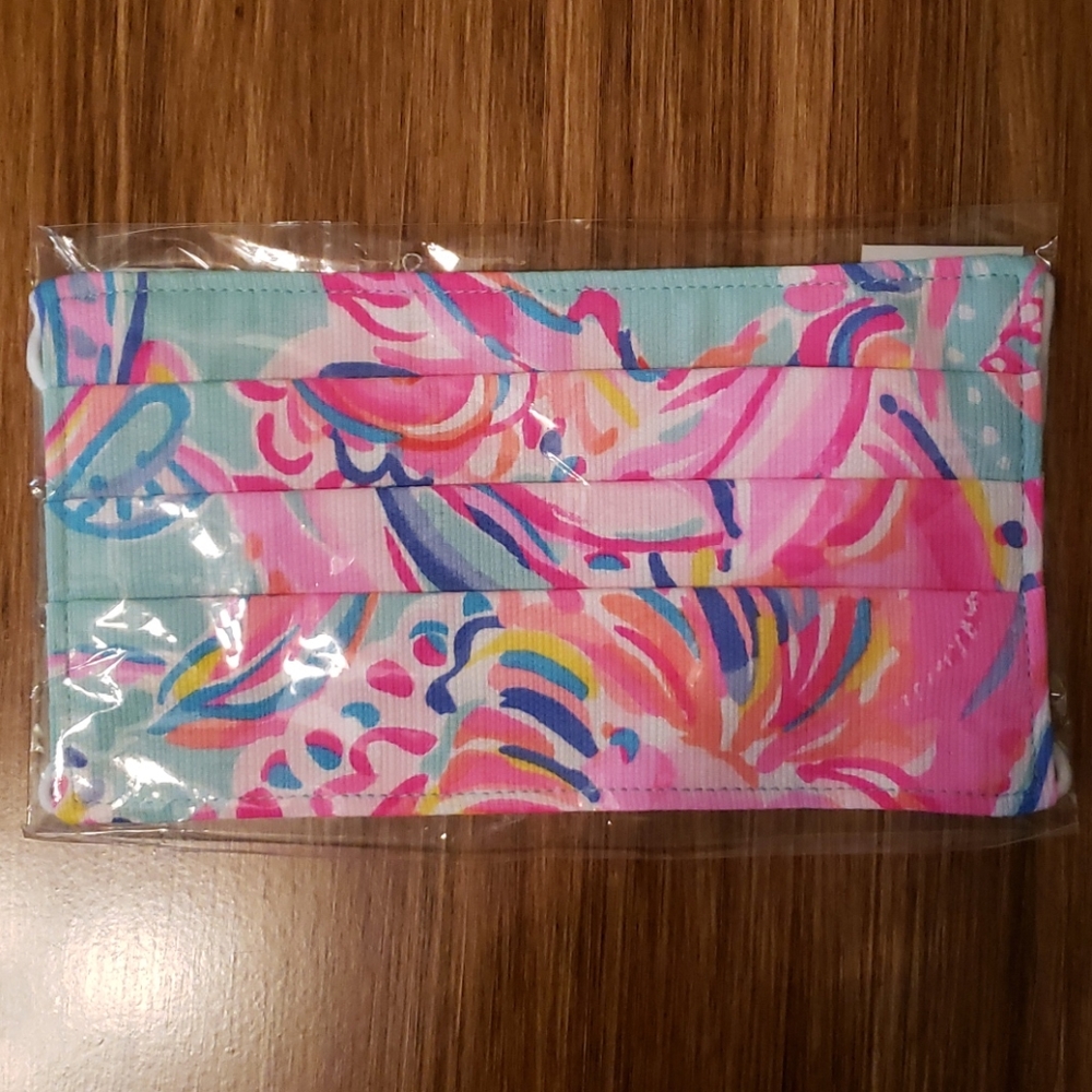 NWT Lilly Pulitzer Face Mask